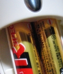 電池 取り付け