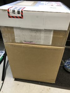 ダンボール 積み重ね梱包