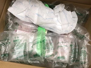 ダンボール 上部 緩衝材