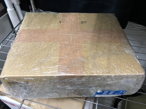 プリアンプ 商品元箱 ラップを巻く