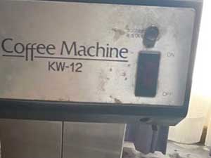 コーヒーマシン 本体 使用感 水垢 傷