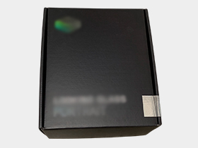 裸眼立体視ディプレイ LookingGlass