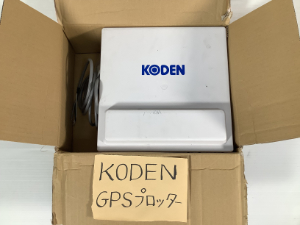 KODEN GPSプロッター 梱包