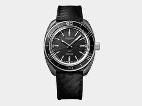 Longines ULTRA‐CHRON CARBON
