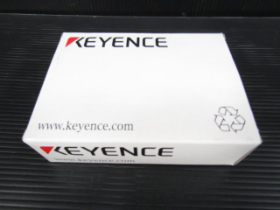 キーエンス アンプユニット  CZ-V21A 新品