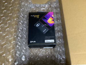 FLIR ONE PROの梱包