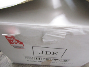 じぶんdeエステ 元箱 直接伝票貼り付け 破れ 汚れ