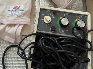 ドームサウナ コントローラーの蓋 外れ 欠品