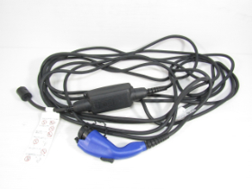 トヨタ ハリアー 純正 充電ケーブル