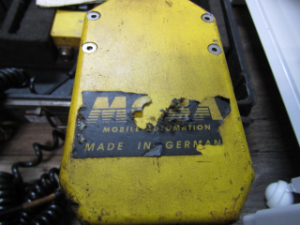 アスファルトフィニッシャー用 グレードセンサー  舗装厚自動制御装置 グレードコントローラ 本体 汚れ 傷 塗装 剝がれ