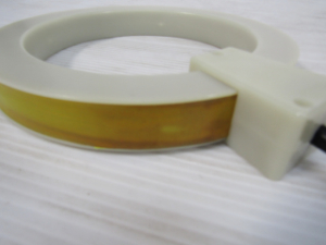 神経波磁力線発生器 コイル状リング側面（黄色部分） 茶色〜黄ばみ系 変色 汚れムラ