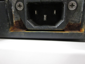 排ガステスター 電源インレット周り 鉄部 サビ