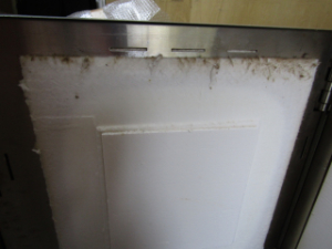 電気窯 アルミナシリカ系のセラミックファイバー上面 ボロボロ