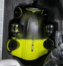 水中ドローン 黒く塗装