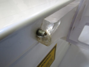 ハンドピースホルダー 破損 ボルト 露出