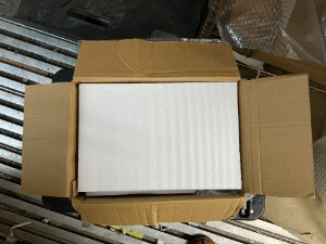 キーエンス KEYENCE 静電気対策機器の梱包