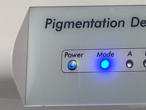 ピグメンテーションデトックスⅡ 電源ボタン部分 割れ